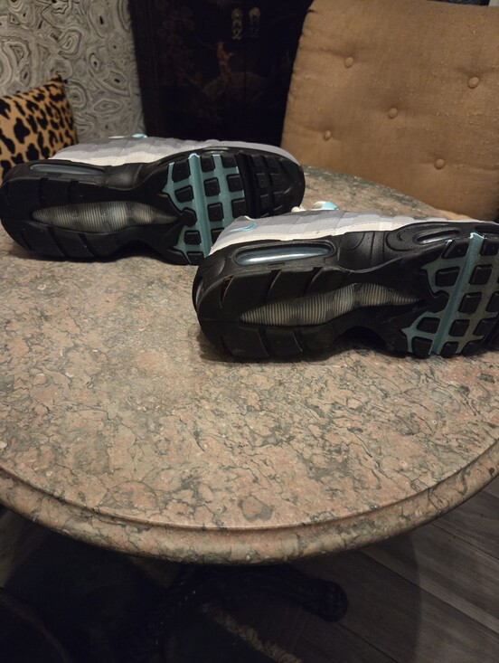 Nike Air Max 95 Hyper Turquoise Edition